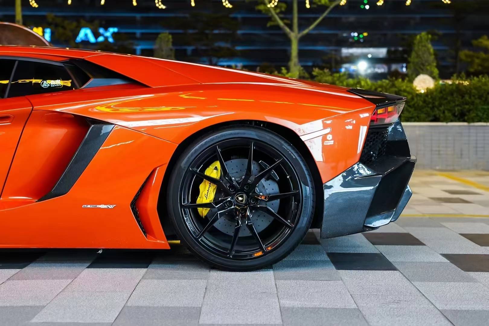 兰博基尼ekfilm改色膜竞速橙,年轻有活力又不失成熟稳重_搜狐汽车