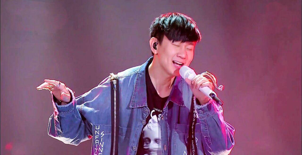 有一种时尚帅气叫林俊杰梳大背头,网友:早换发型就追到田馥甄了