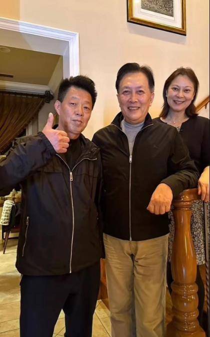 原来的唐国强现身美国晚会!