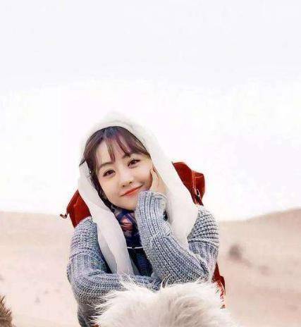 偌大的学府,别人争破头要进却进不去,杨蓉都还没到年龄,就被早早收了