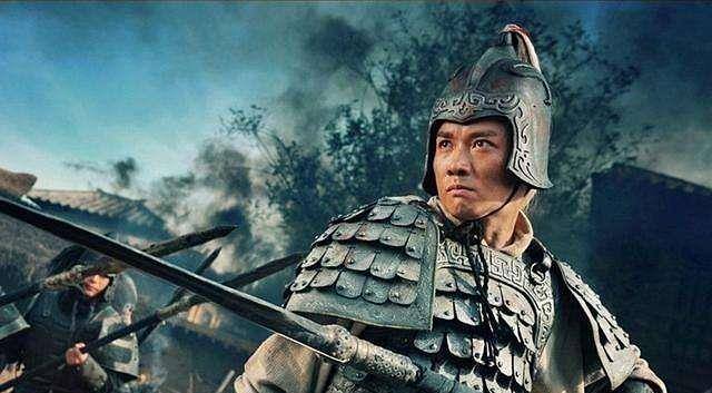 吕布武功并非天下第一,其实还有两位劲敌,他们是谁?_赵云_张任_刘备