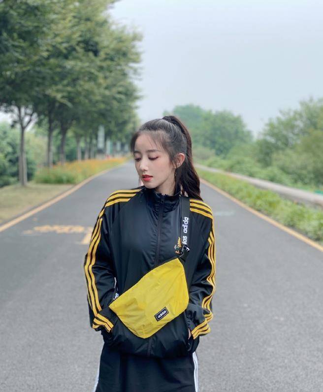 因为《》的一个镜头,让她被观众熟知,最后竟出道!_陈梦瑶_攻击_内功