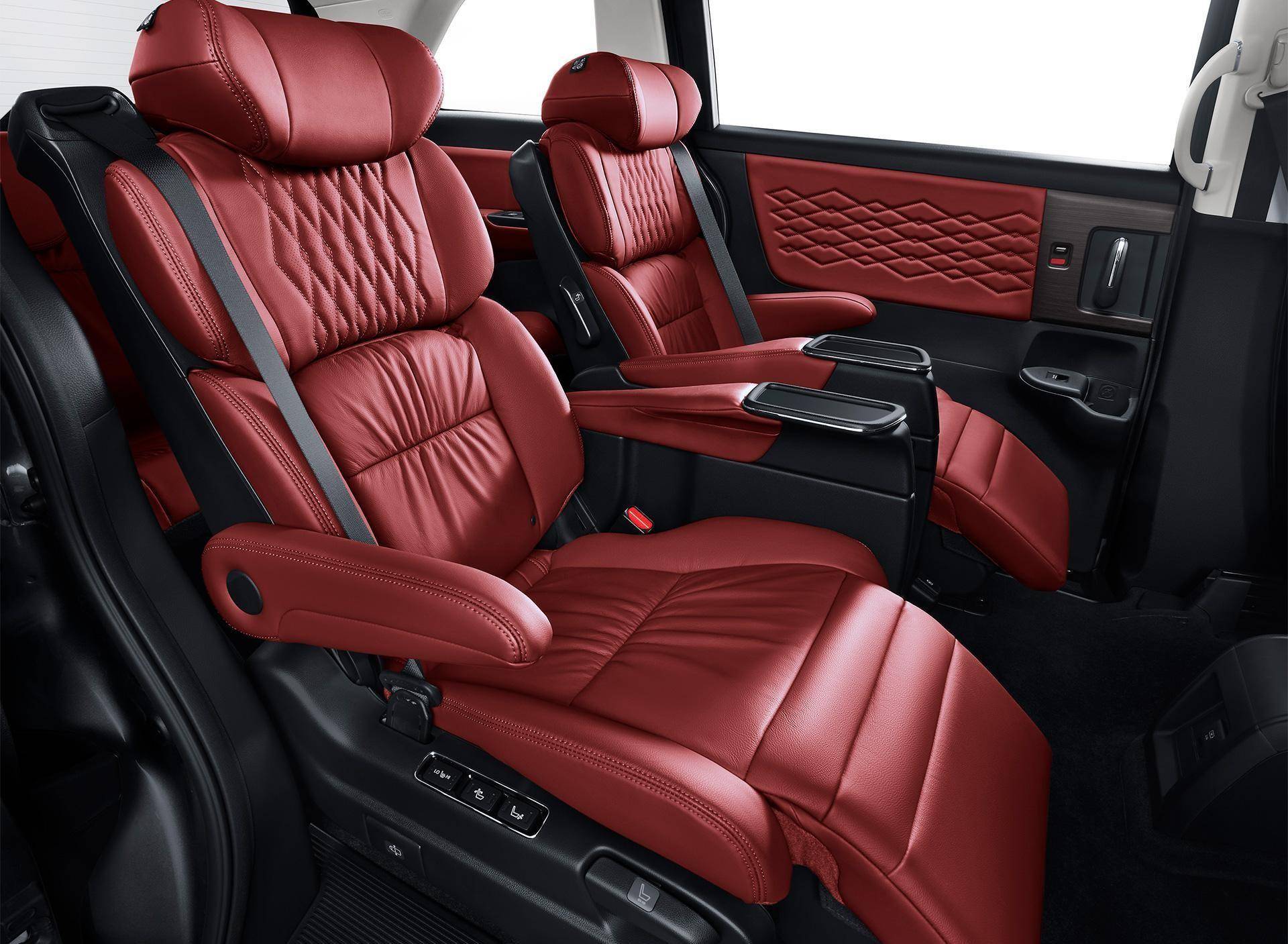 27.98万元起 2024款东风本田艾力绅上市 增加黑色套件 配置小幅升级