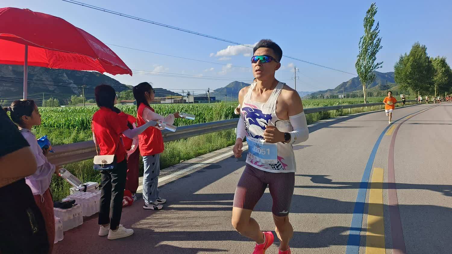 灵丘县第二届农民马拉松大赛暨自行车骑行游赵北活动成功举办_赵北乡