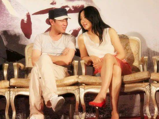 她长得美,戏也好,老公不是于和伟,一家三口却过得幸福美好_杨童舒