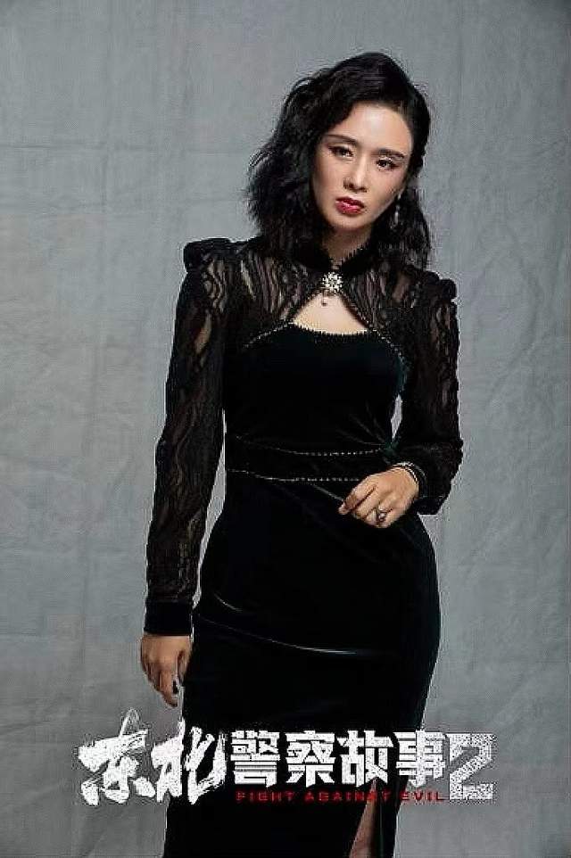 爆火的 《东北警察故事2》反派吸睛,周显欣被指不输《狂飙》"大嫂"!