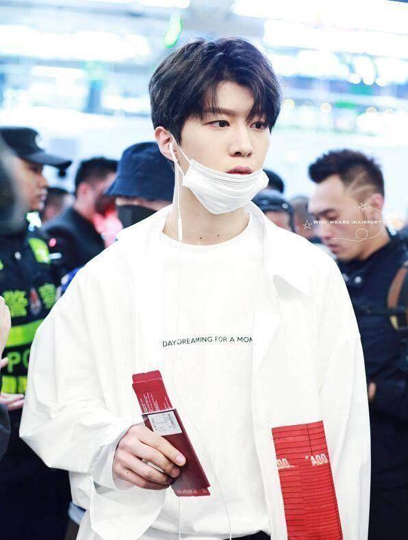 c位出道蔡徐坤资源最令人担心,范丞丞一骑绝尘,其他成员有团队_发展