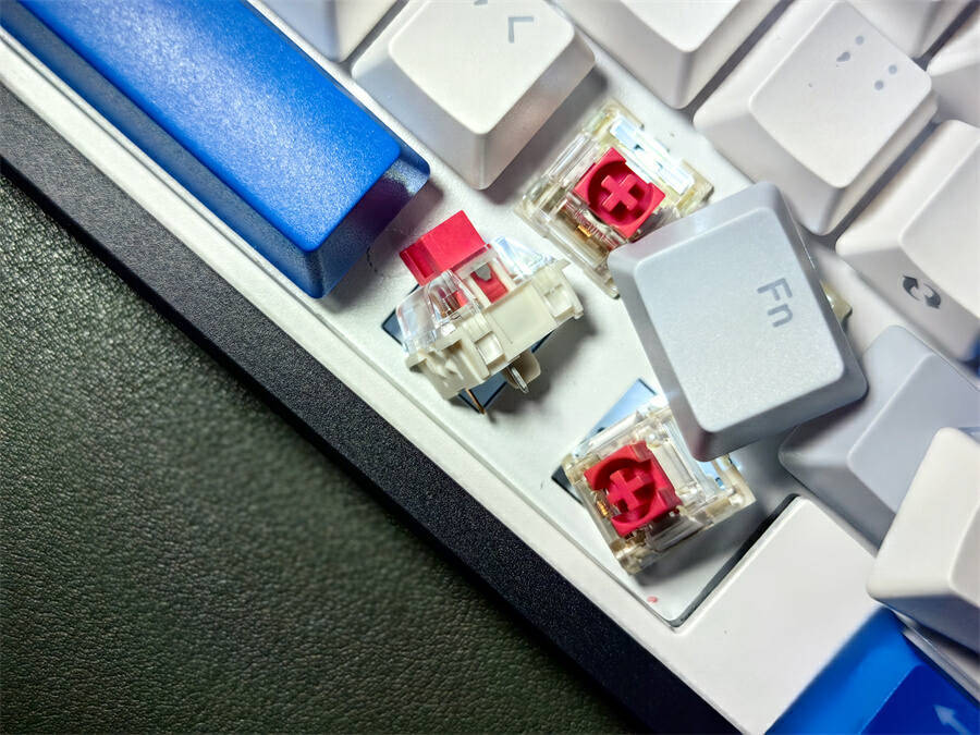 杜伽K615w 97键机械键盘实测:晶莹剔透的背后是满满幸福感