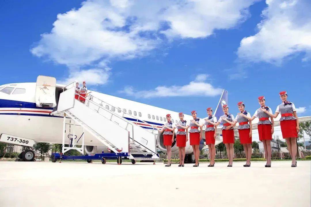 不高考也能上大学,做空乘,这所学校的航空服务专业真香!