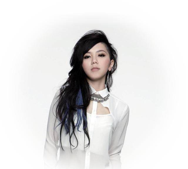 邓紫棋金曲奖献唱串烧,多首高难歌曲演绎完美,网友:老姐,稳_自然_声音