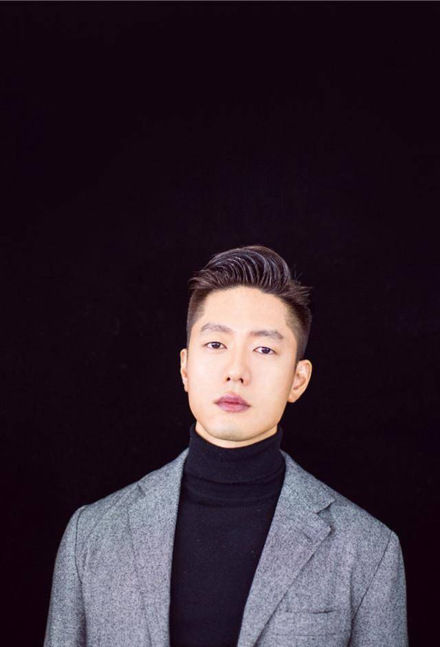 夫妻双方同时撞脸,凌潇肃唐一菲李现朴灿烈,这一家子厉害_洪世贤_网友