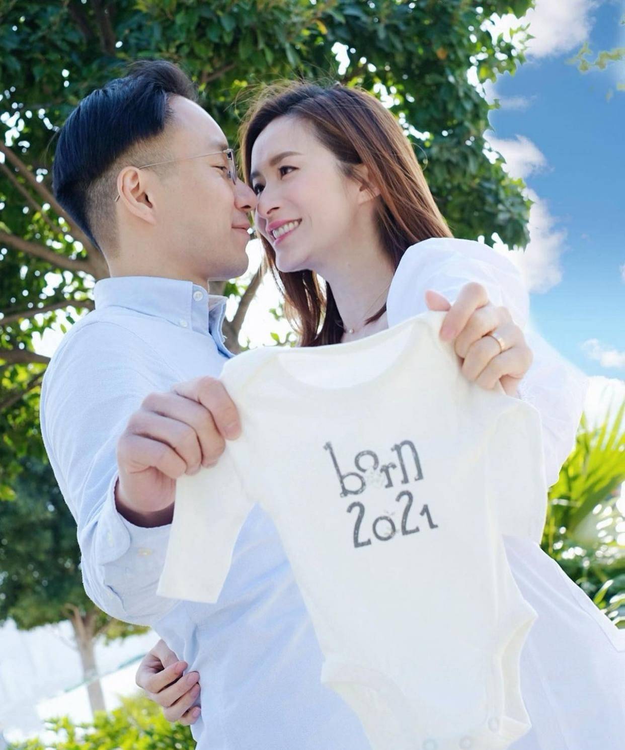 tvb花旦龚嘉欣与好姐妹素颜打扮聚会,闺蜜四人属她发展最好_事业_大马