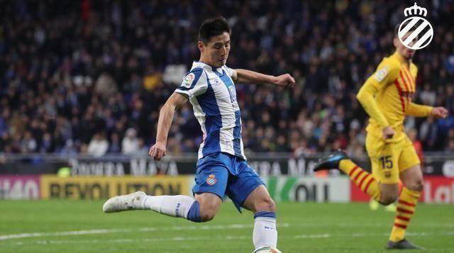 国内名记狂吹武磊:只看数据不输日本天才球迷:建议你多看看球_巴萨