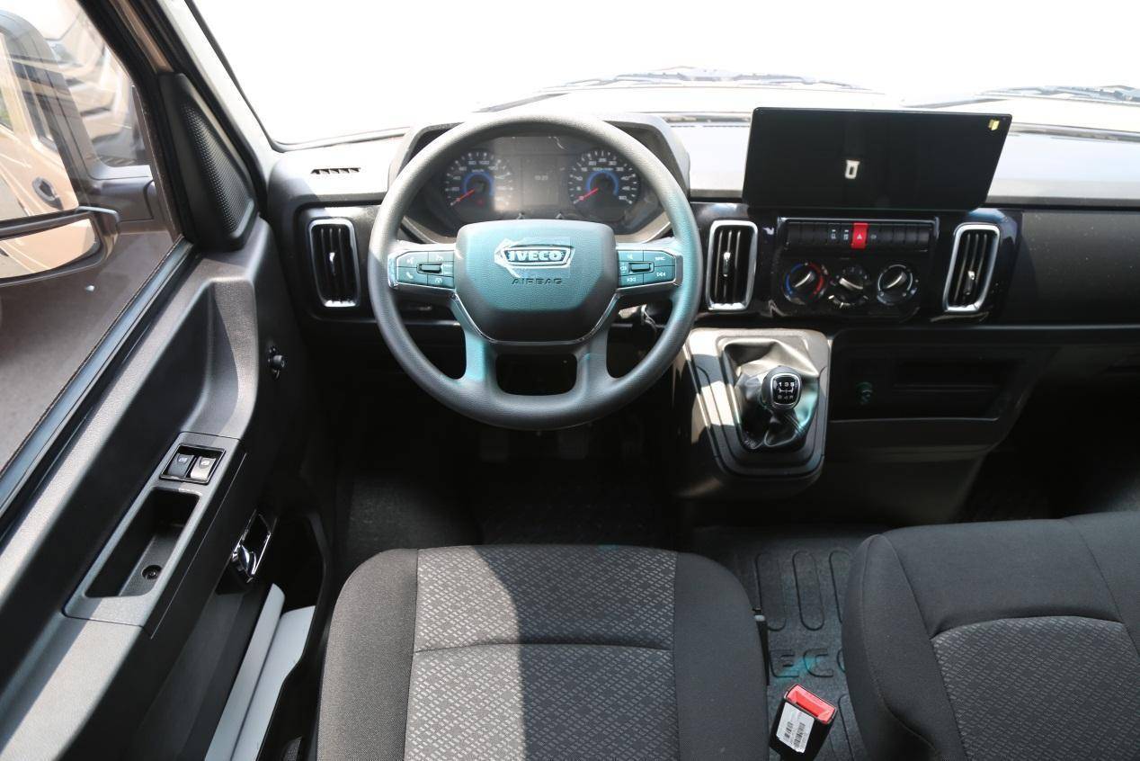 传承经典的依维柯全新得意a35-m1轻客_搜狐汽车_搜狐网