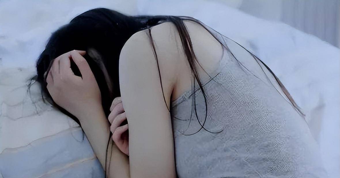 2018年，浙江女子被快递员性侵40分钟，大声哭泣：他就像一只动物