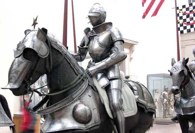 欧洲骑士自古以来都是铁罐头?