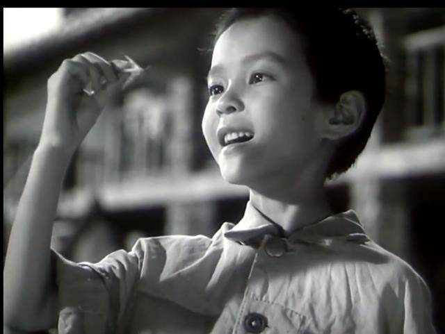 六,小萝卜头电影中可爱的小萝卜头原型是杨虎城将军的秘书宋绮云的