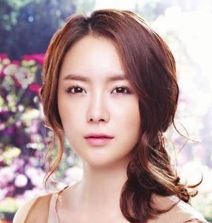 揭秘32岁美女明星刘荷娜的成名经历与感情生活_和林_消息_夏之星