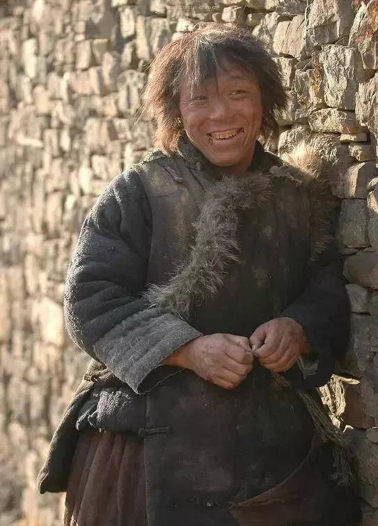 百亿富豪黄渤谈妻子:我确实有钱了,但抛弃糟糠之妻还是人吗?