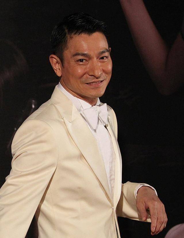 刘德华劳模人设崩塌?