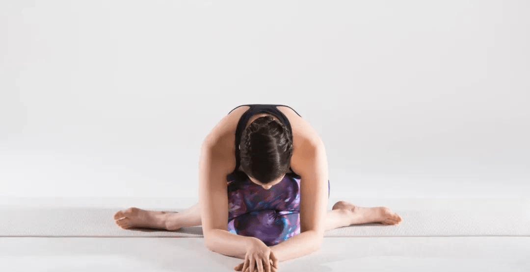 大暑时节练习什么瑜伽最合适?气血充盈,面如桃花,静心养神