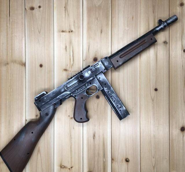 第一款枪因造型像蝎子而命名_枪械_蝎式冲锋枪_美国