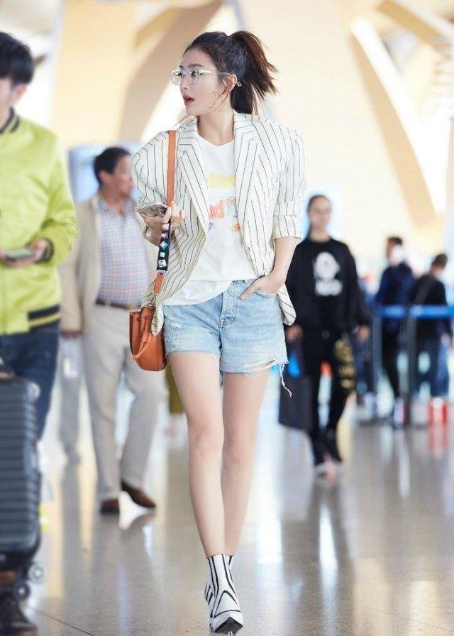 秦岚新戏挑战孙俪,短发造型很飒!宋茜黑裙亮相不慎尴尬崴脚