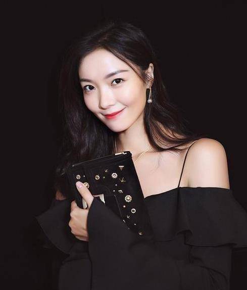 强势对抗只拍文艺片的章子怡齐溪,她的坚持与王传君堪称绝配_齐曦