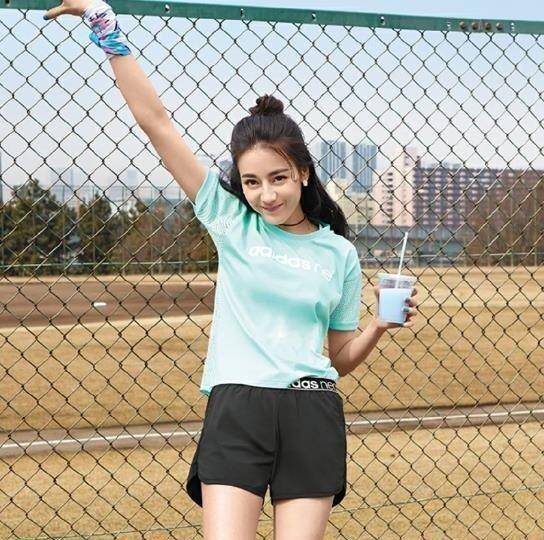 热巴本人对足球不太了解,所以不太清楚这个事情~帕托表示:"迪丽热巴是