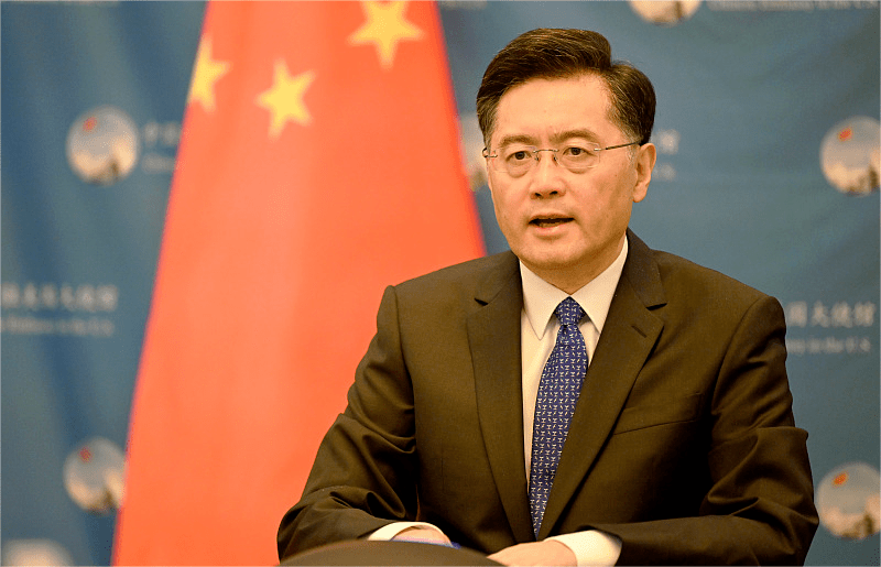 我国外交部长秦刚言归正传,在同李尚福防长会面之后,我国中央外办主任