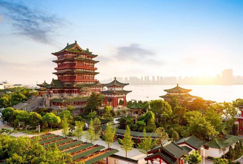 江西南昌滕王阁,见证一千三百多年的历史风雨_游客_墙壁_古建筑