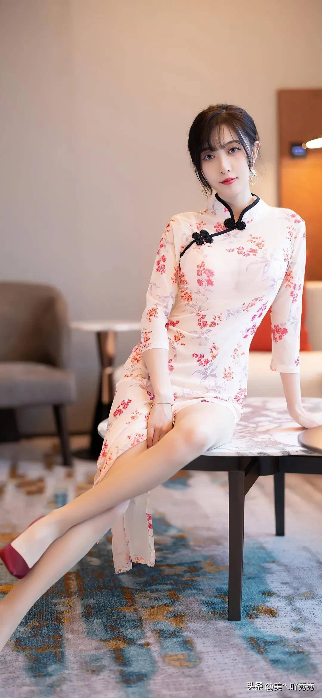 嫩图欣赏丨旗袍:中国传统文化中的一颗璀璨明珠_女性_魅力_艺术