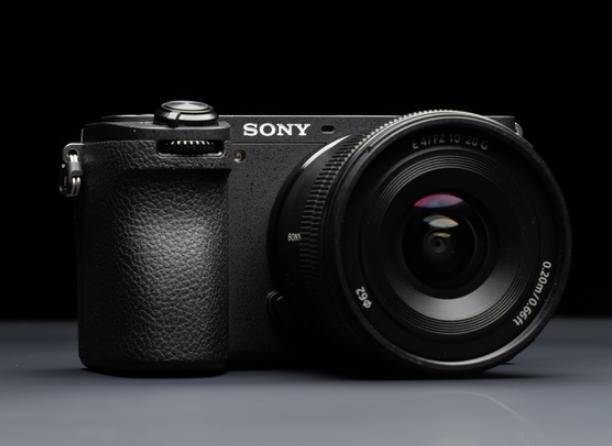 时隔4年 索尼a6xxx系列再添新机 索尼aps-c画幅微单a6700发布_相机
