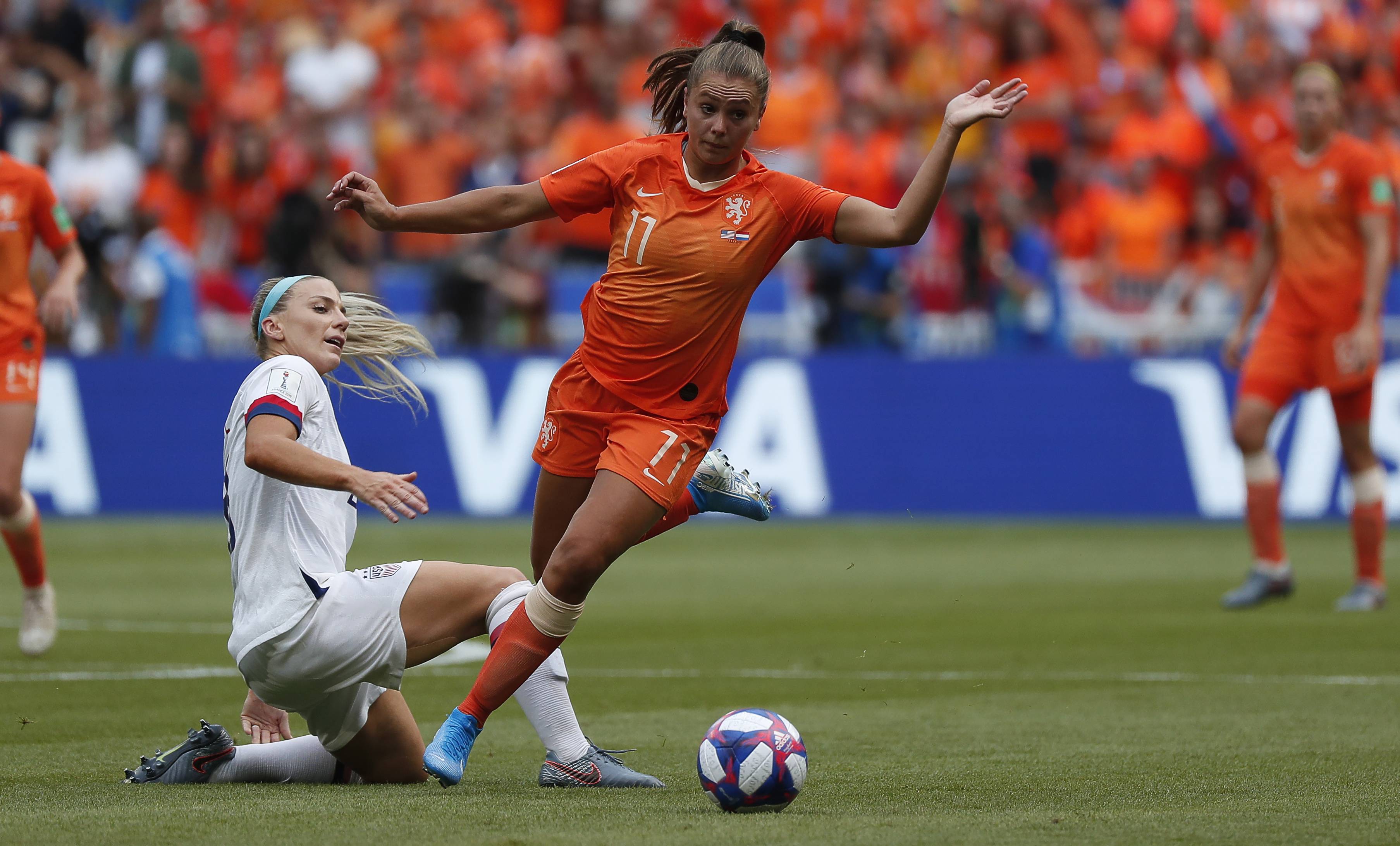 阿威聊女足世界杯:美国vs荷兰 美国和荷兰谁能获胜!_比赛_状态_赛事