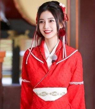 从"四小花旦"到被说"离开娱乐圈"的杨颖,只因她没戏胜于她!