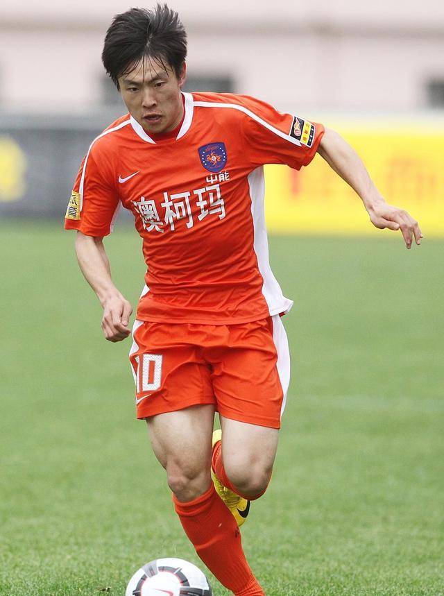 郑龙足协杯奉献世界波,方镜淇助天津津门虎击败上海海港_球迷_中超