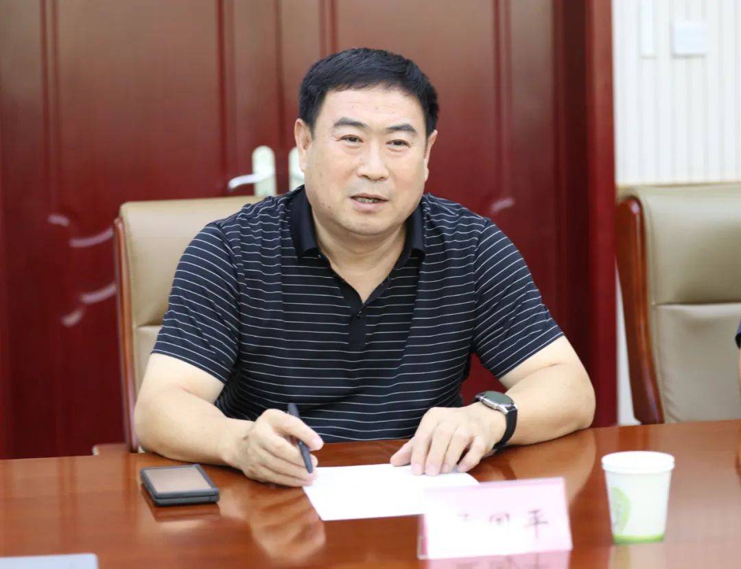 7月26日,廊坊市检察院党组成员,政治部主任张永富等一行6人来到保定市