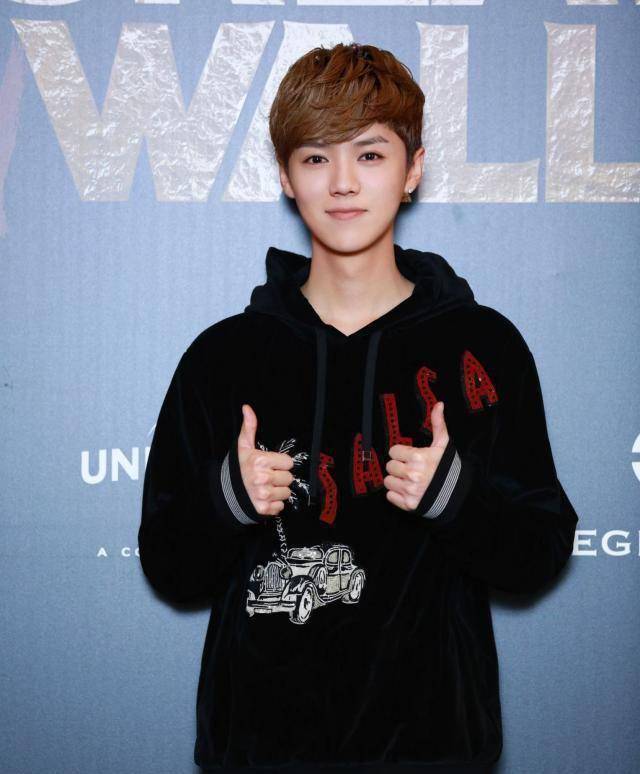 鹿晗立马想到《上海堡垒》,她们也很有名气,却不知道演过啥_迪丽热巴