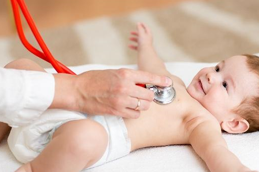 婴儿肠痉挛是一种正常生理现象？这4条育儿常识，你都知道吗？