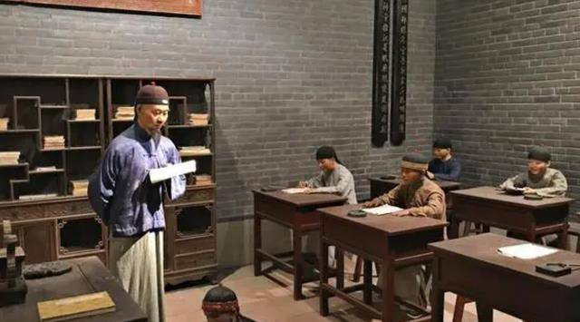 晚清时期,学堂课程体系的重构都经历了什么,遇到了哪些困难?