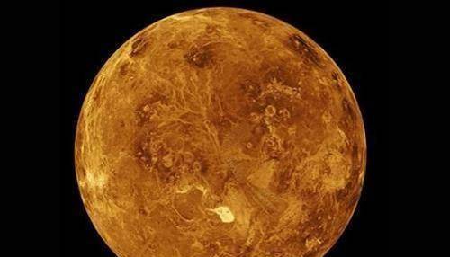 探测器在火星峡谷中发现了奇怪黑色条纹,科学家看到它们非常兴奋_表面