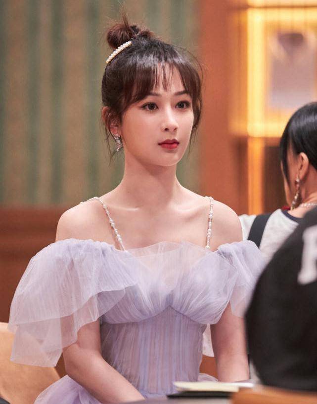 从戏路到年龄,杨紫面临的危机有多大?_问题_作品_情况