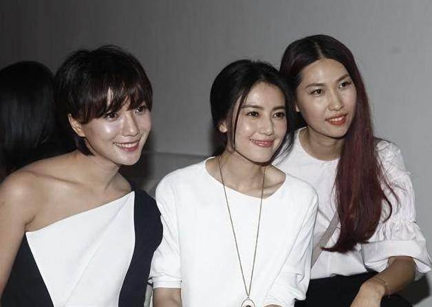 为什么女明星都不愿和高圆圆合影?看完这8张照片你就全懂了!