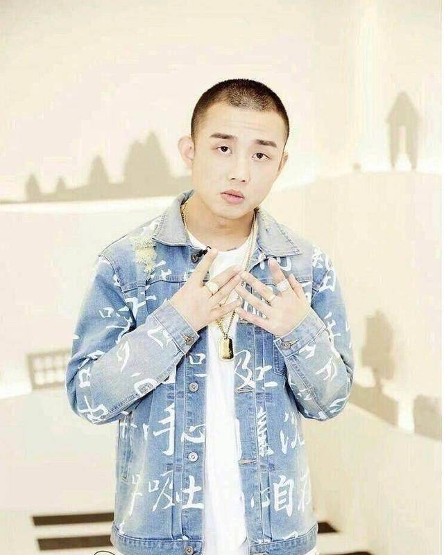 gai受pgone连累,不仅被踢出《歌手》画面也剪光!_中国_节目_思想