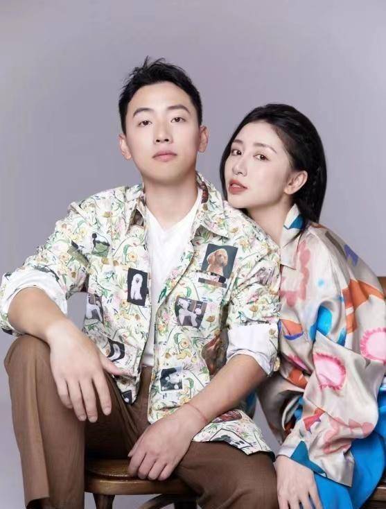 体操女神周捷:嫁1米58奥运五冠王,如今儿女双全身材依旧傲人_邹凯