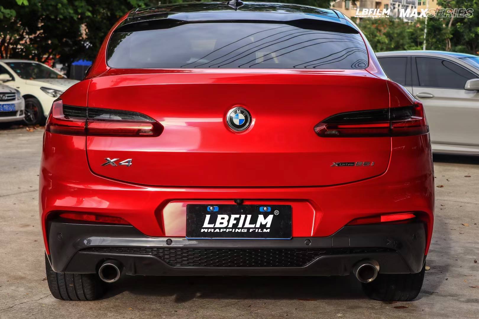 宝马x4-lb改色膜原厂漆胭脂红,非常妖艳的颜色_搜狐汽车_搜狐网