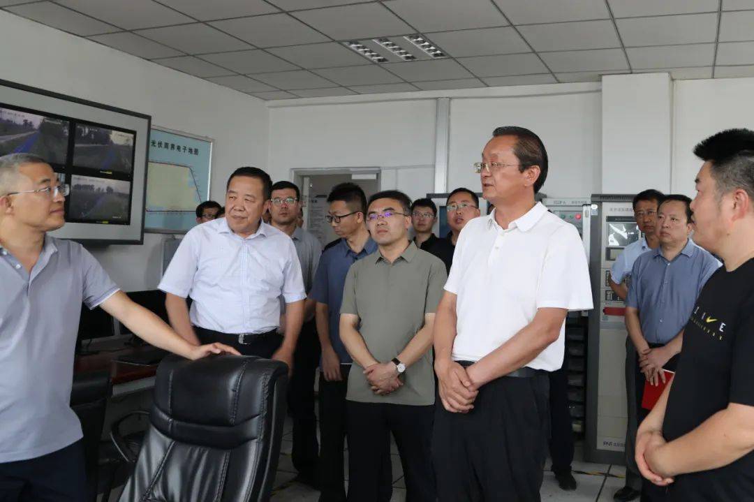 在忻州太科光伏电力有限公司忻府融媒讯7月27日,忻府区委书记马志强