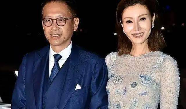 许晋亨,相信很多人都知道,他的老婆是台湾明星李嘉欣,他是香港中建