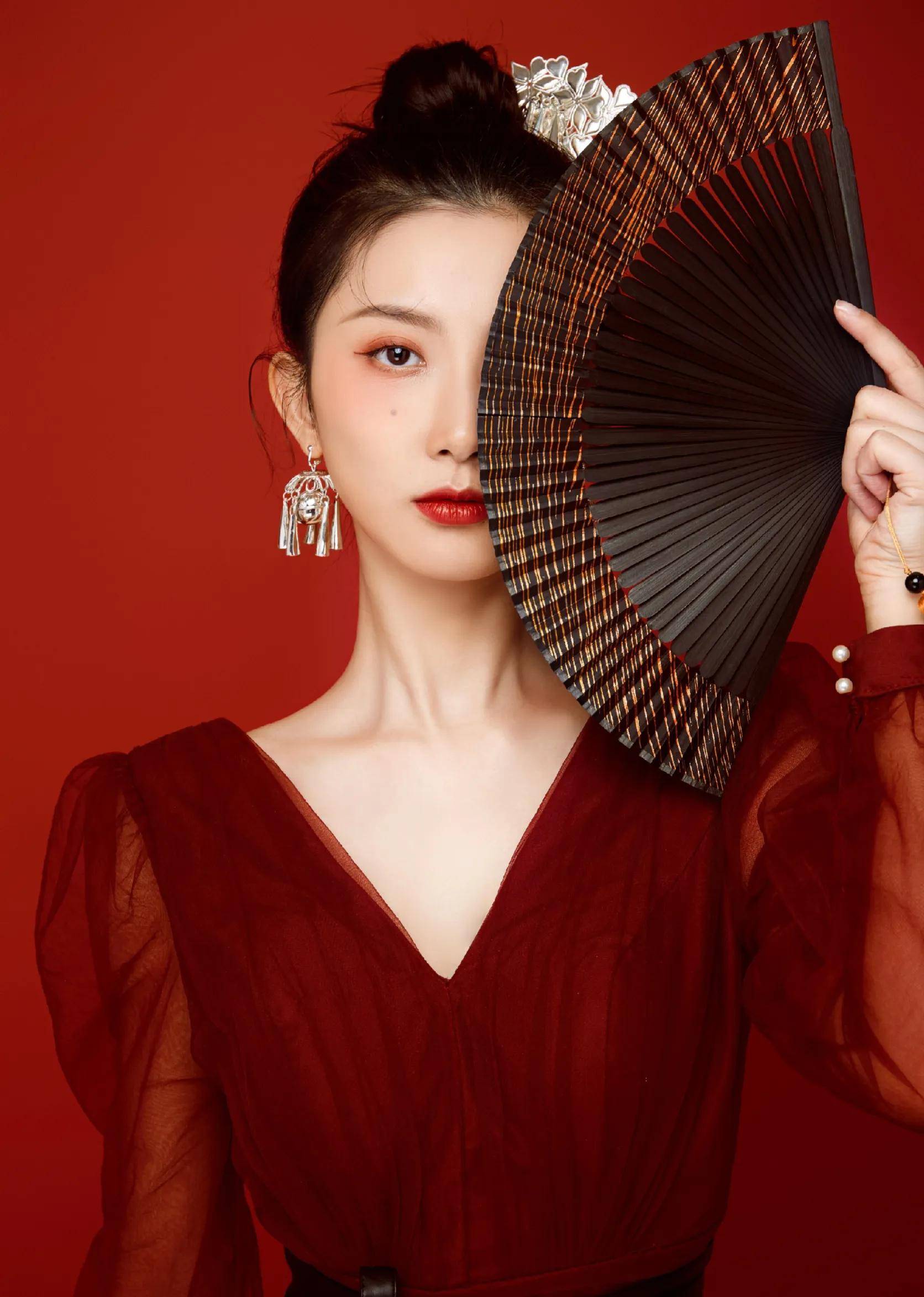 《长相思》蒲萄:桑甜儿太惊艳,女子组合出道的她也曾凭颜值出圈