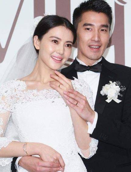 赵又廷父亲说漏嘴,继范玮琪谢娜熊黛林后,高圆圆也怀双胞胎?